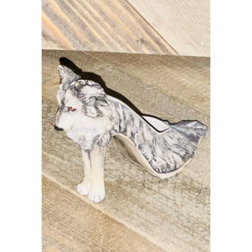 Just The Right Shoe Collection By Raine Lone Wolf Figurine